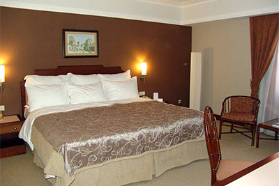 Bed frames in Paralimni